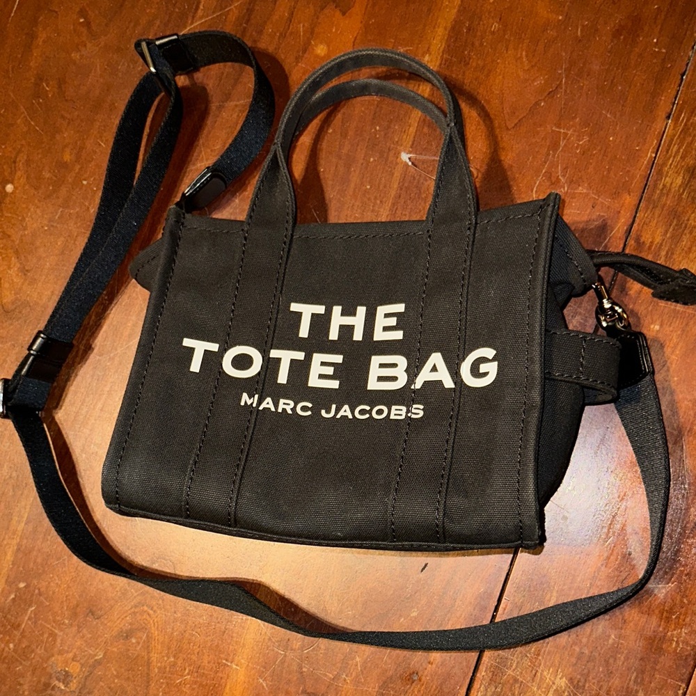 NWOT • Marc Jacobs Black The Tote Bag Mini Crossbody - Picture 1 of 11